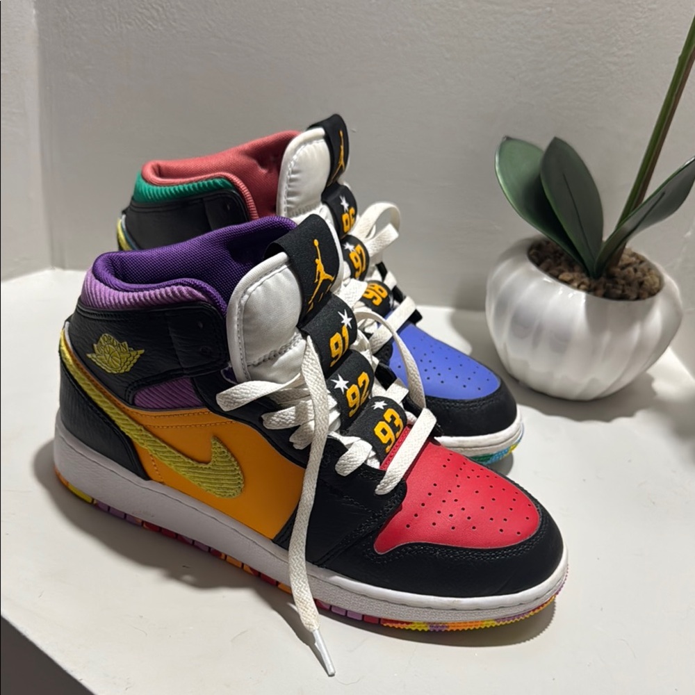 Jordan Red and Blue Sneakers High-Top Classic